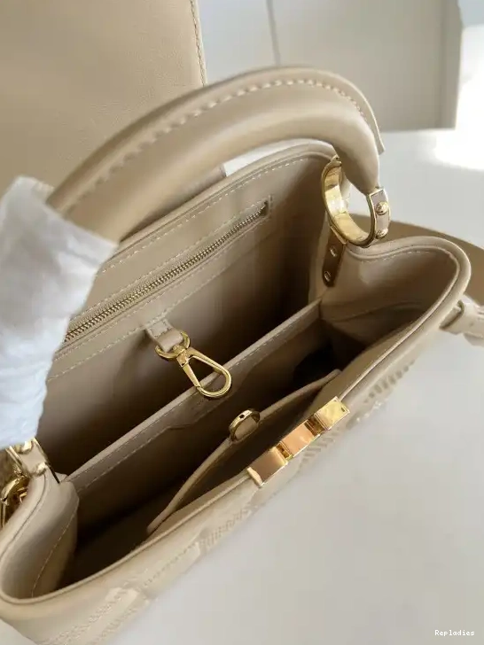 Cheap BB VUITTON CAPUCINES LOUIS 0622